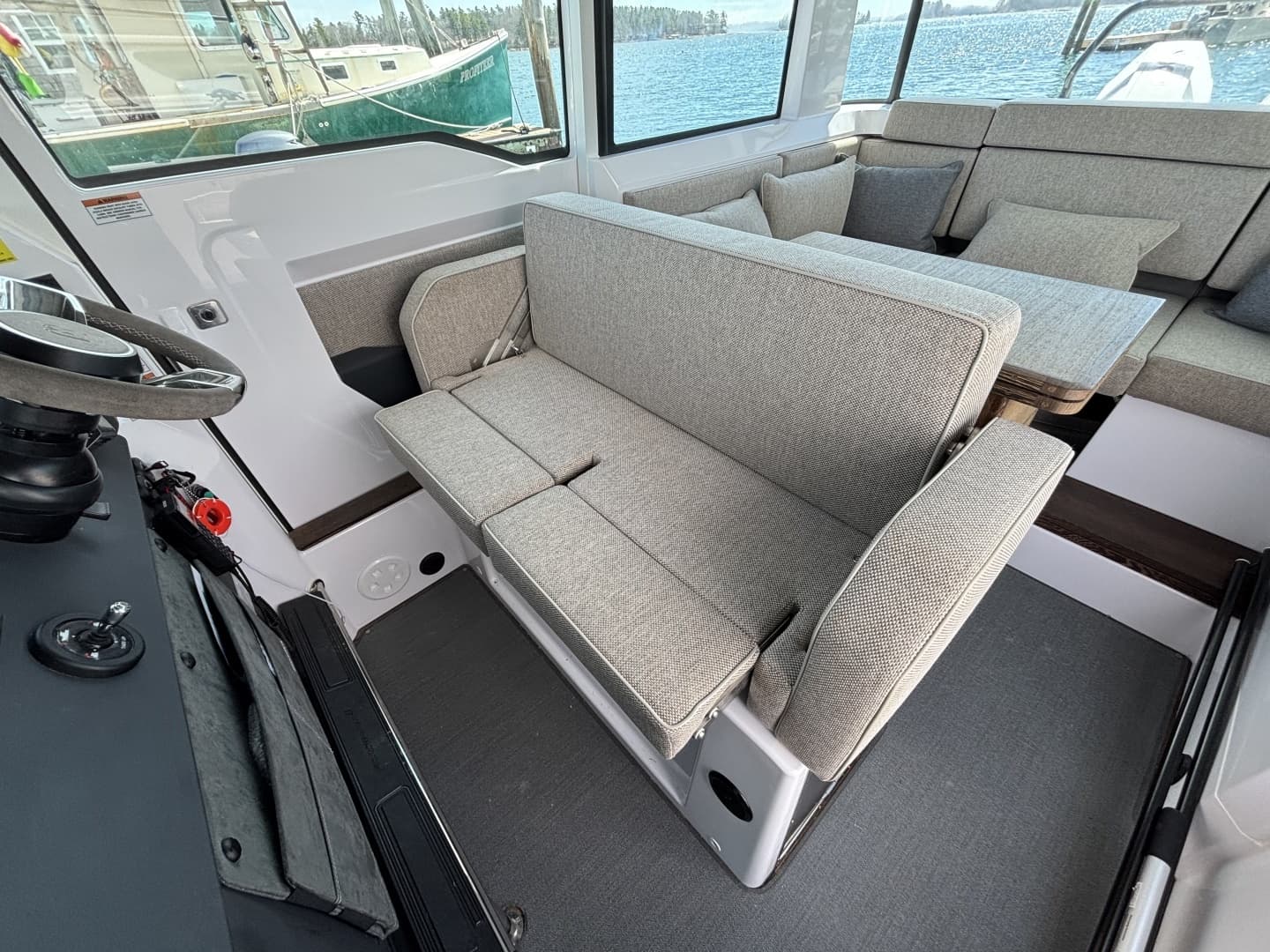 2023 Axopar 37XC Cross Cabin - Image 33