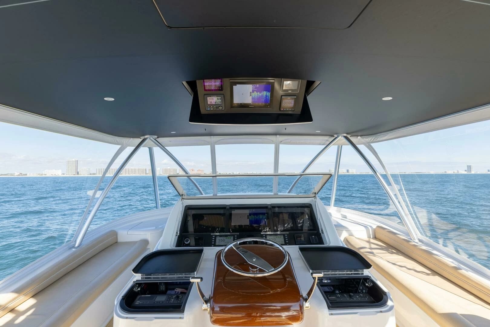 2020 Viking 62 Convertible - Image 38