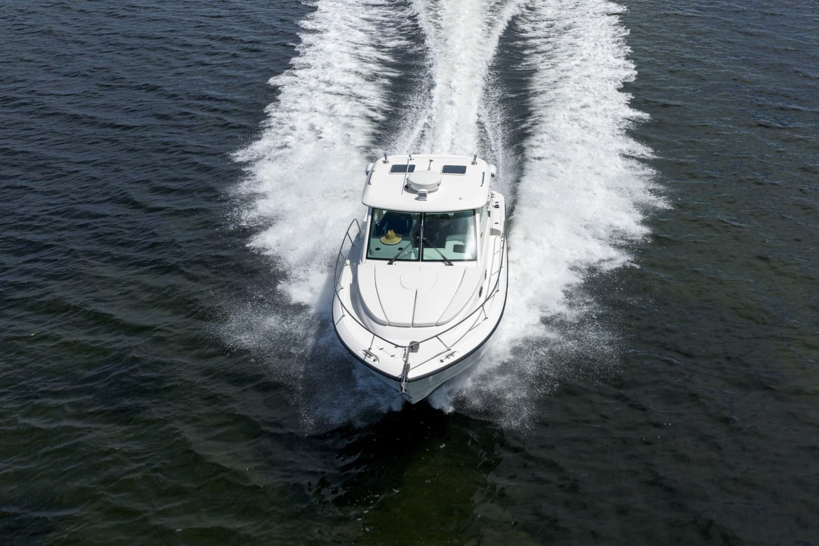 2014 Boston Whaler 315 Conquest - Image 2