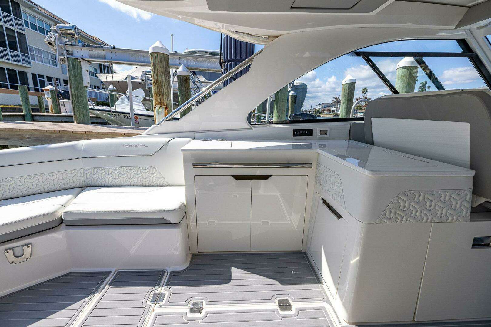2022 Regal LX 36 - Image 36