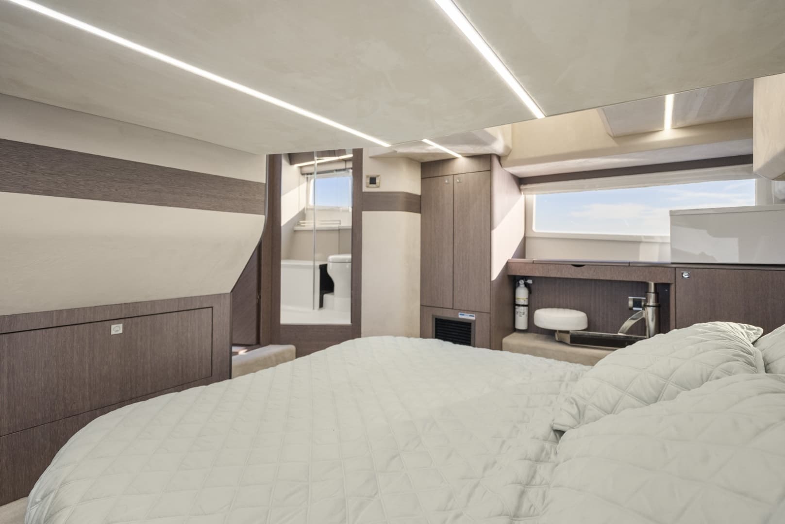 2023 Galeon 400 Flybridge - Image 29