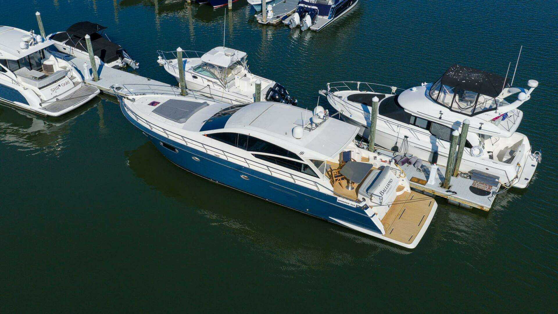 2011 Uniesse 55S - Image 3