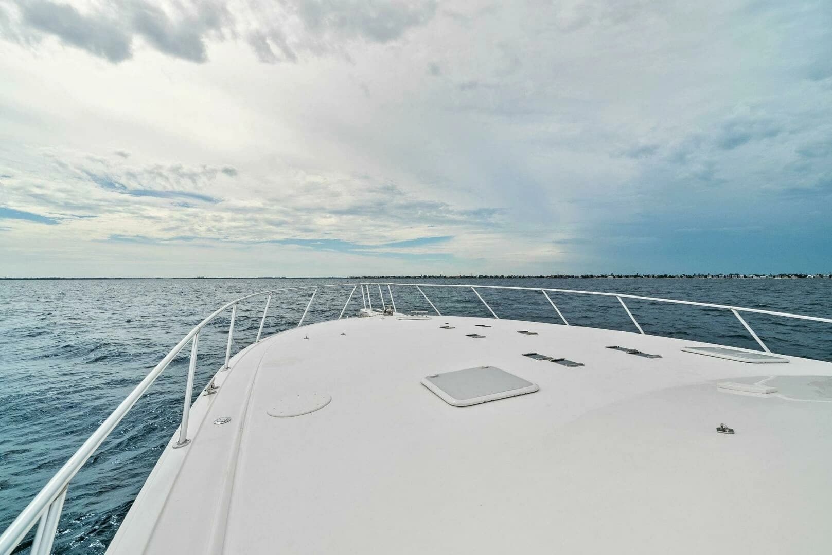 2006 Viking 61 Convertible - Image 39
