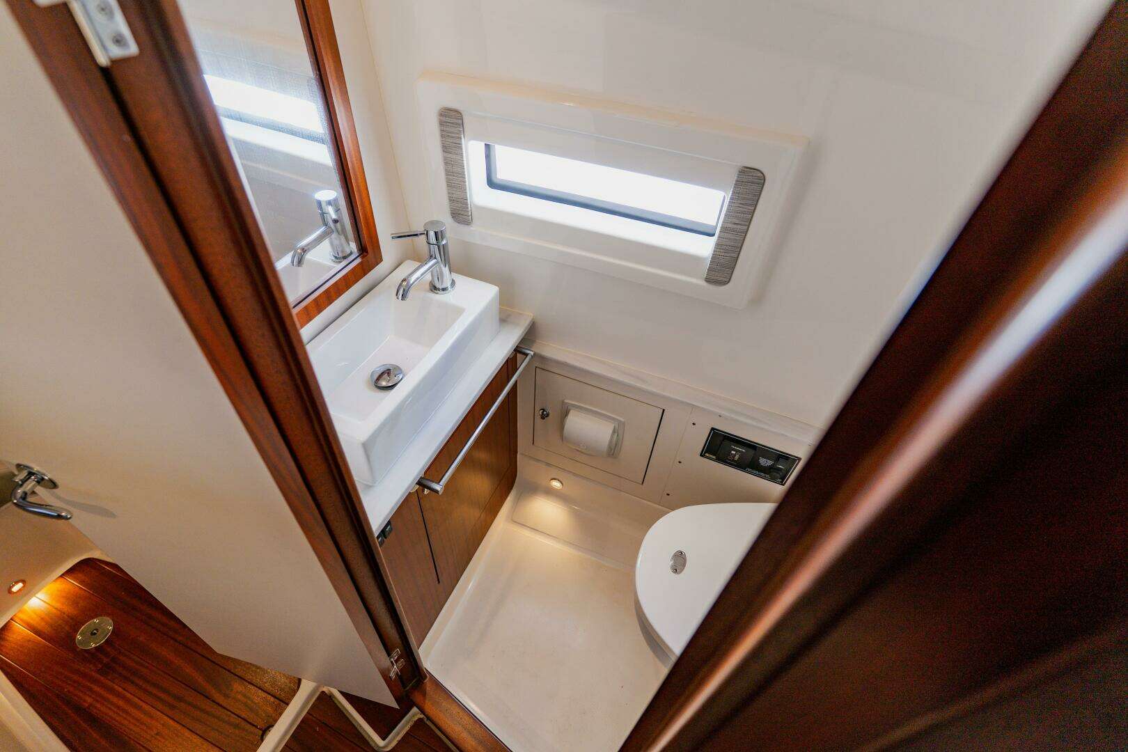2022 Pursuit S 378 Sport - Image 54