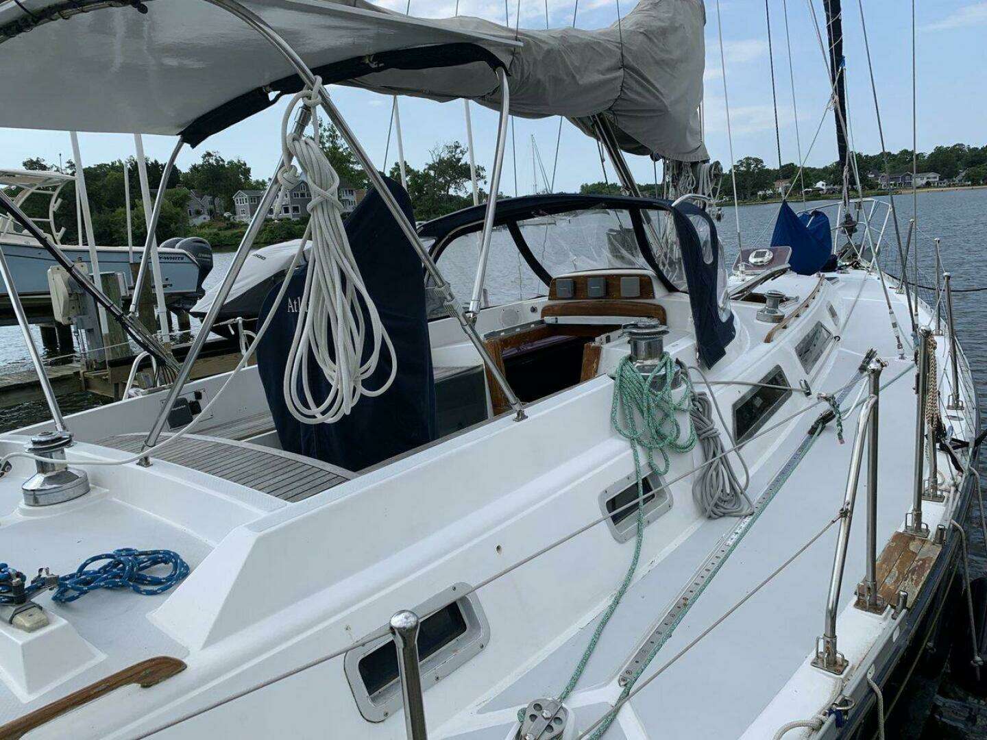 1990 Hylas 44 - Image 3