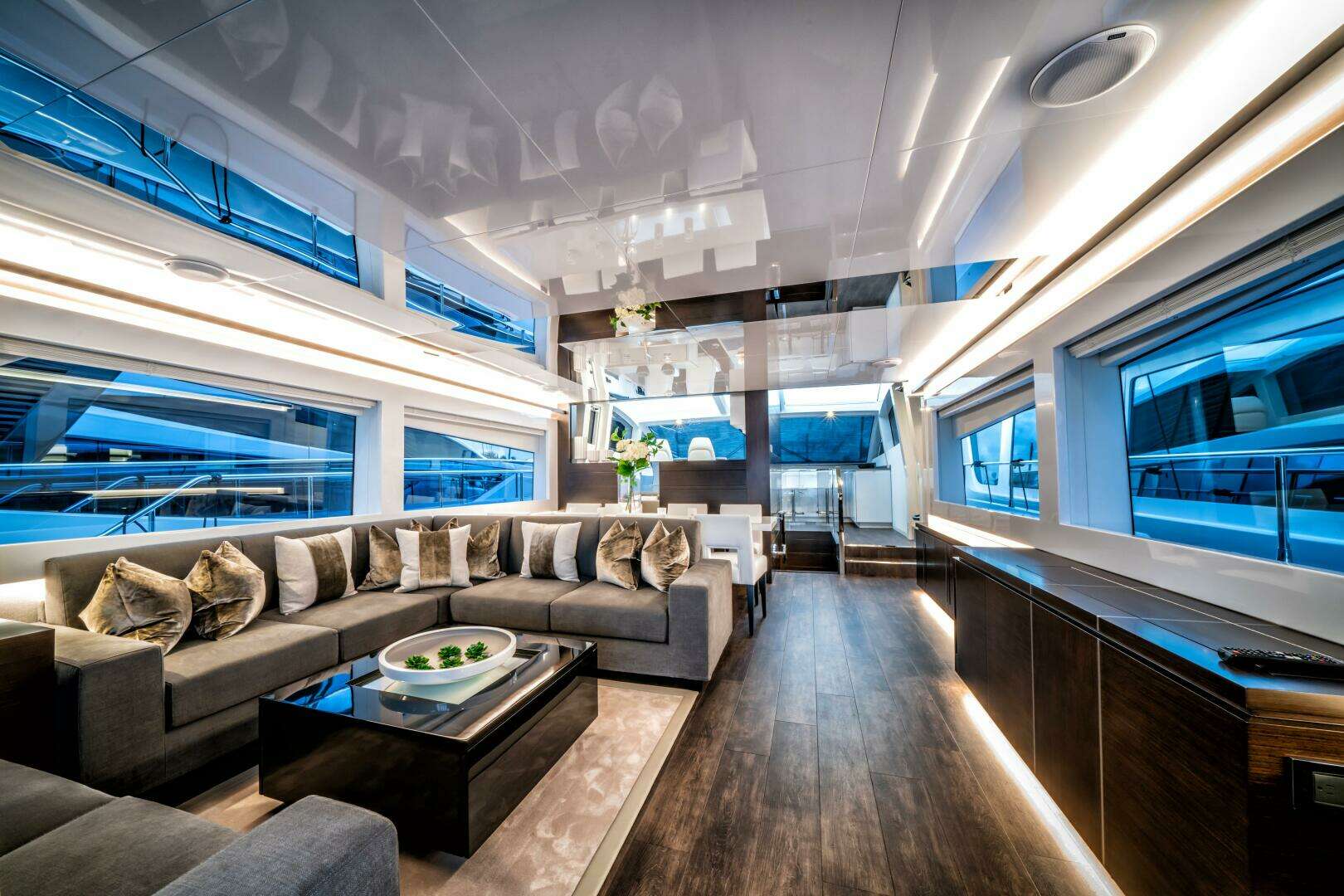 2020 Pearl 95 - Image 6