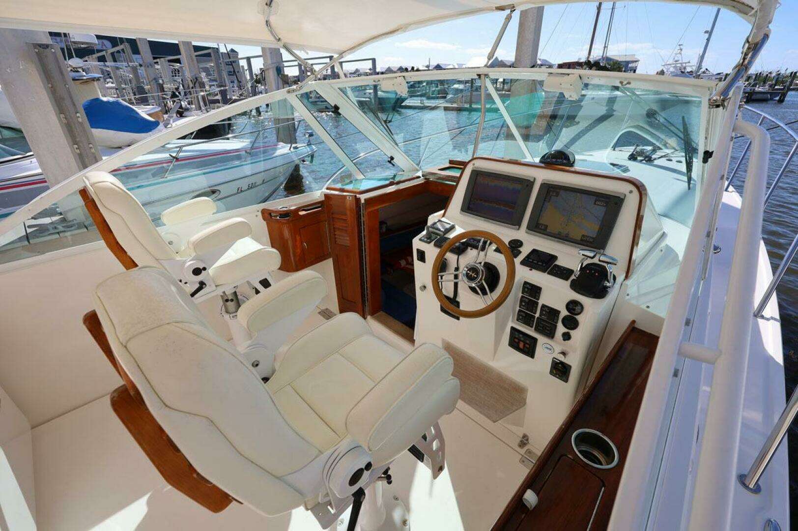 2013 Hunt Yachts Harrier 36 - Image 16