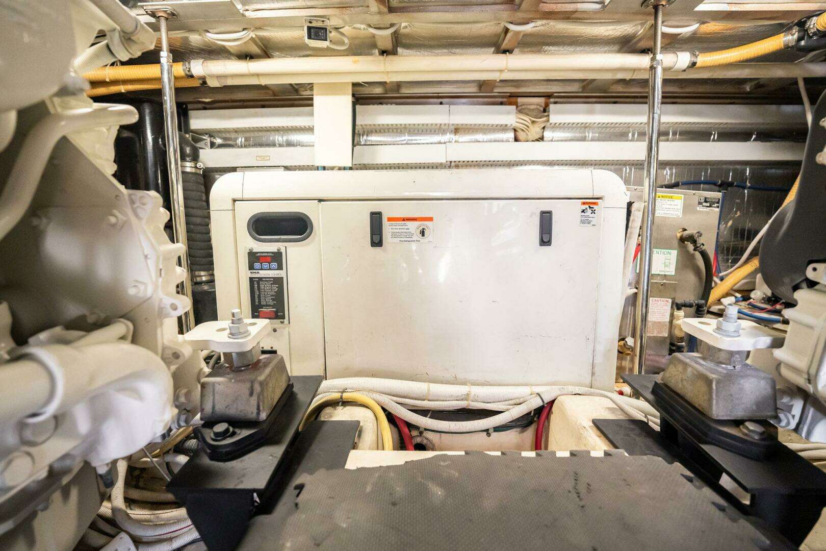 2005 Carver 56 Voyager - Image 42