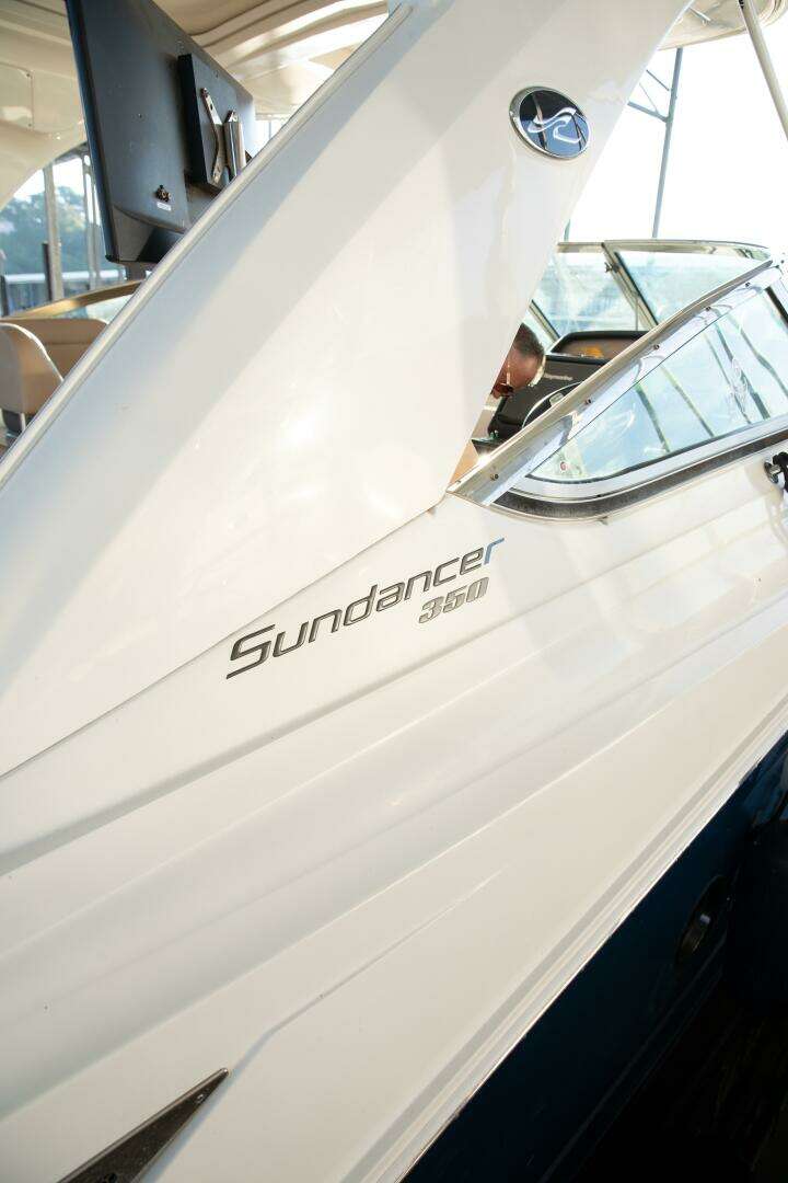 2016 Sea Ray 350 Sundancer - Image 21