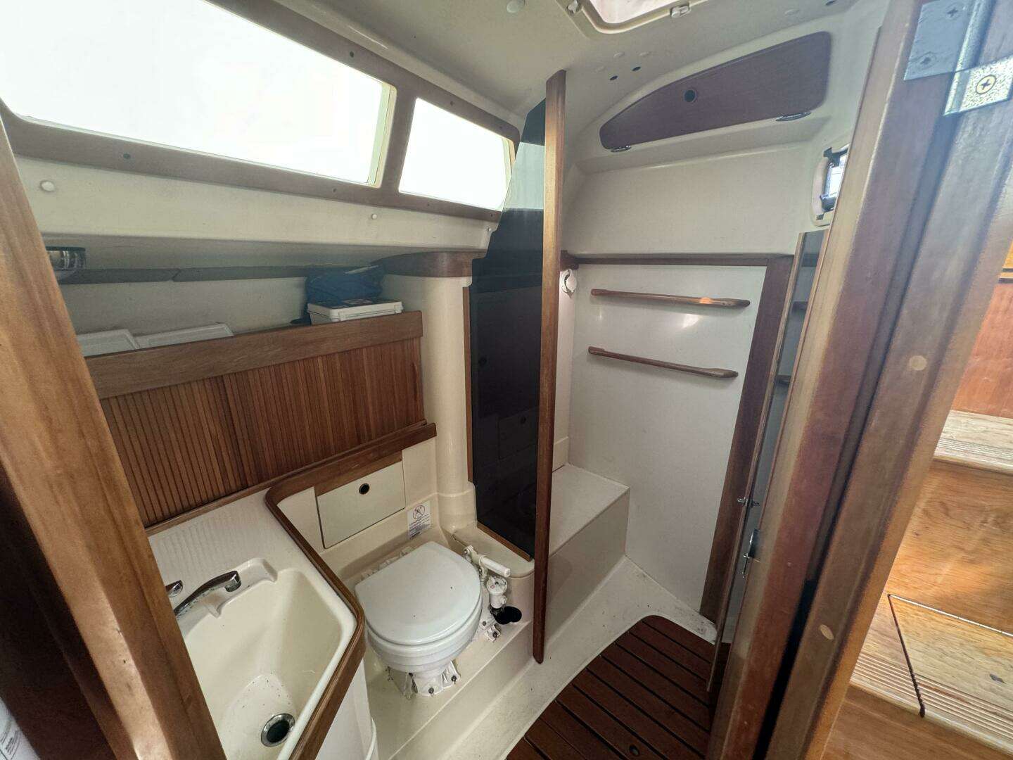 1996 Sabre 425 - Image 55