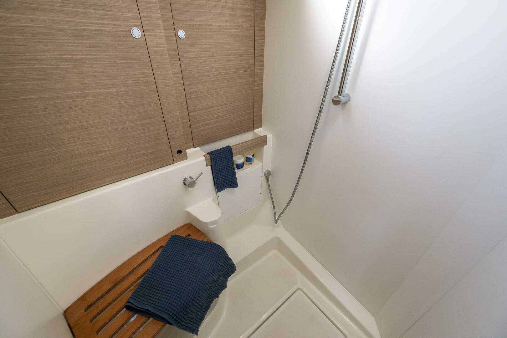 2026 Beneteau Oceanis 52 - Image 20