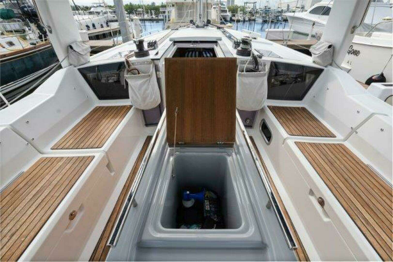 2018 Beneteau 41.1 - Image 4