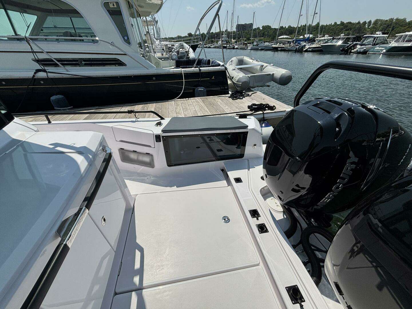 2022 Axopar — - Image 32
