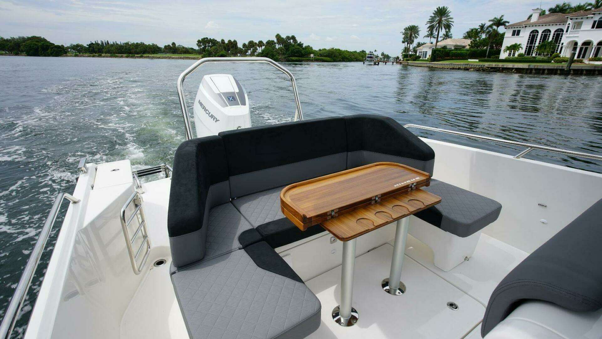 2024 Nimbus Tender 9 - Image 16