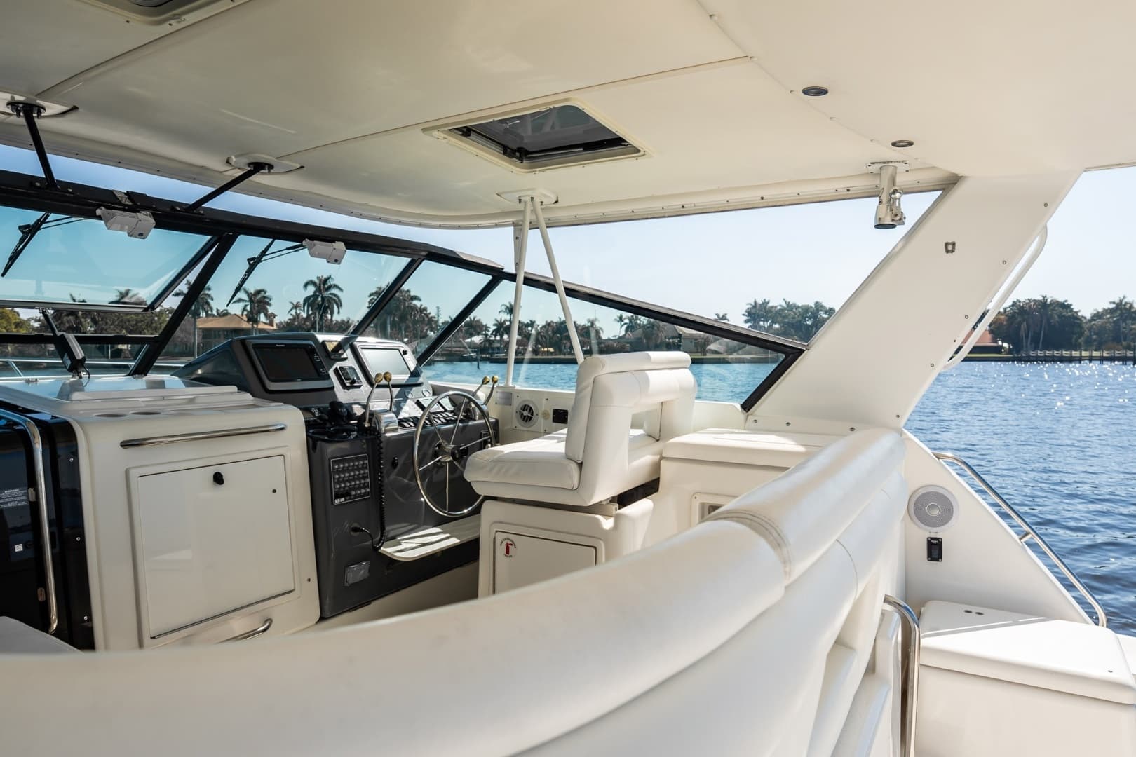 2002 Tiara Yachts 4100 Open - Image 35
