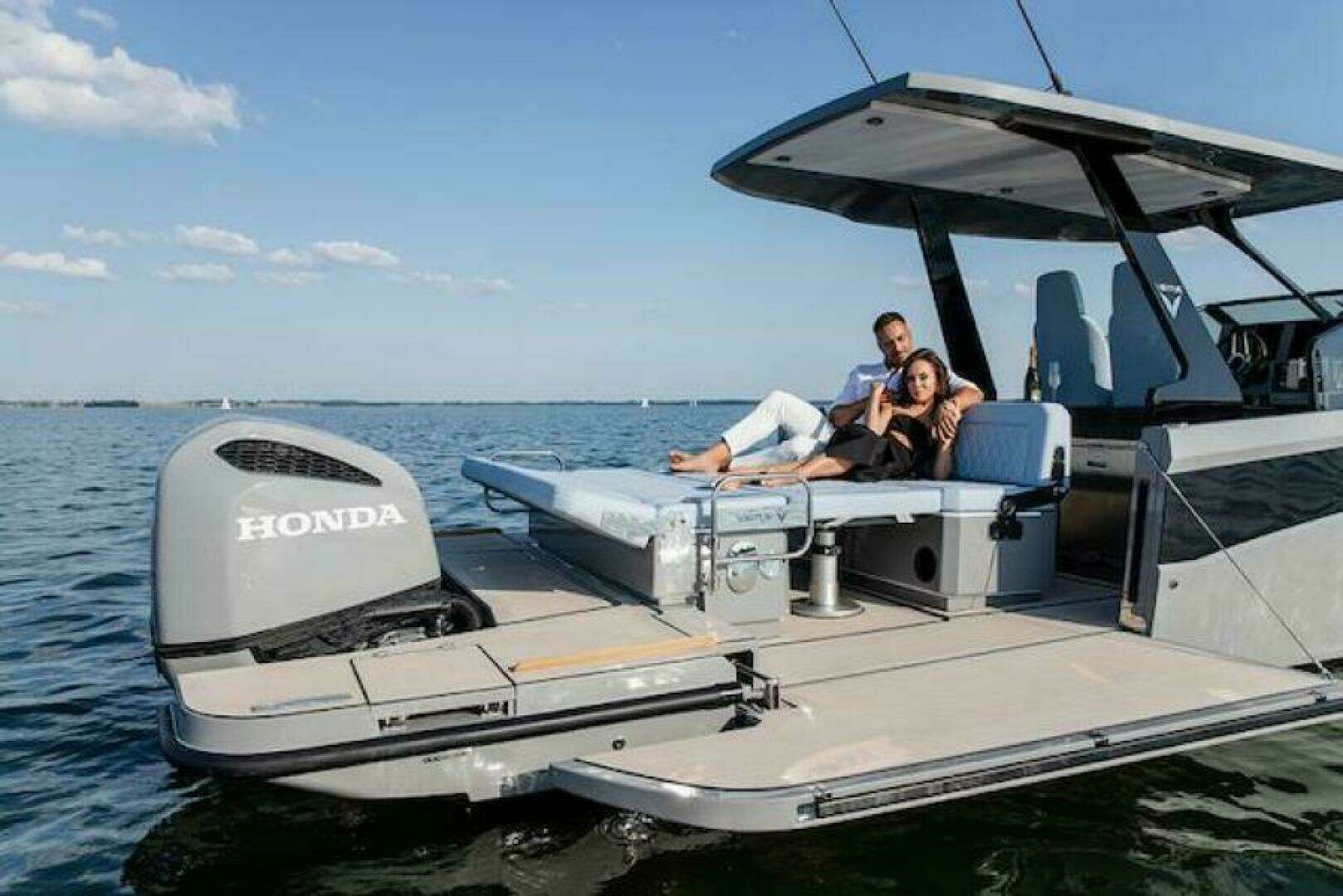 2026 Virtue V10 T-Top - Image 8