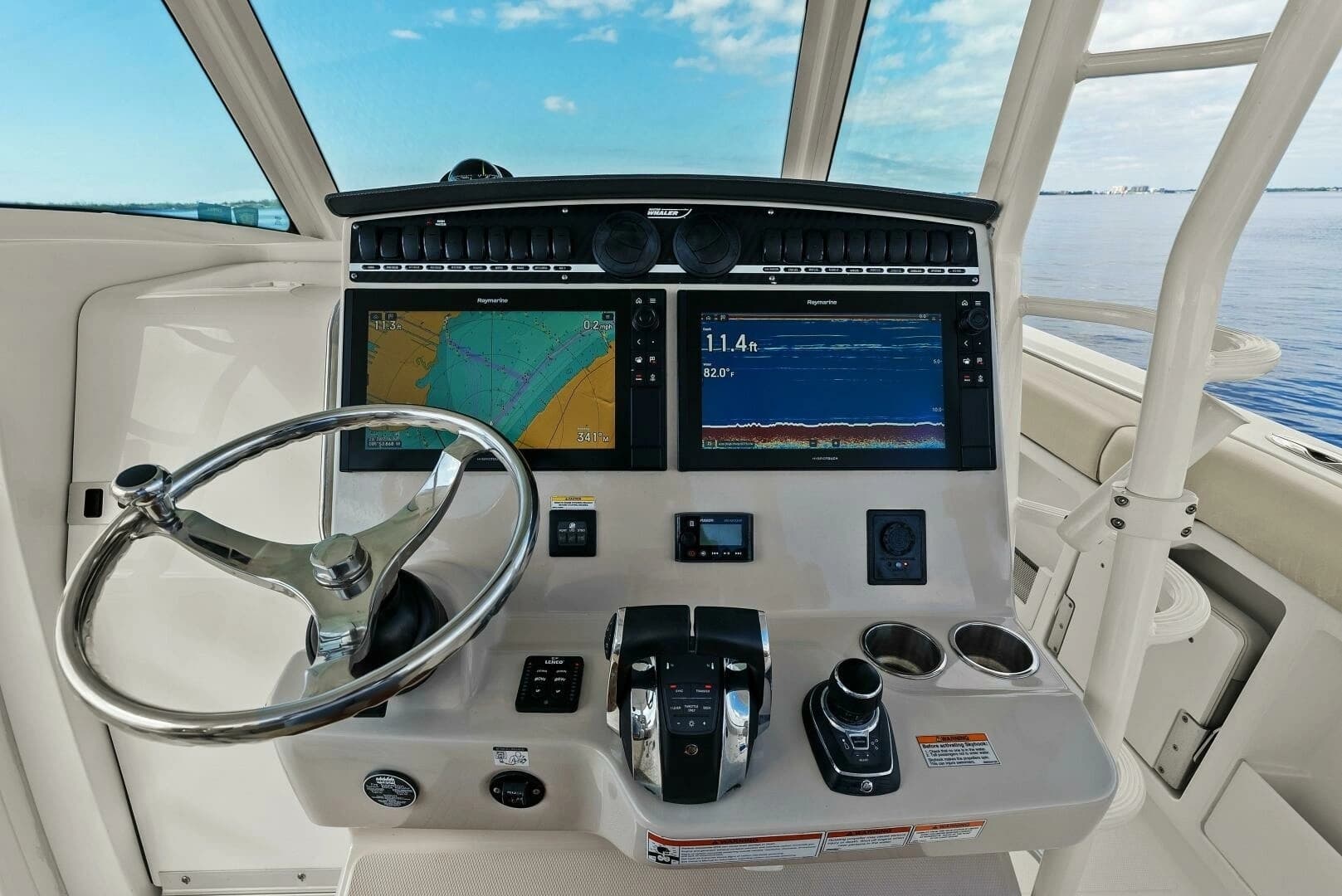 2019 Boston Whaler 380 Outrage - Image 2
