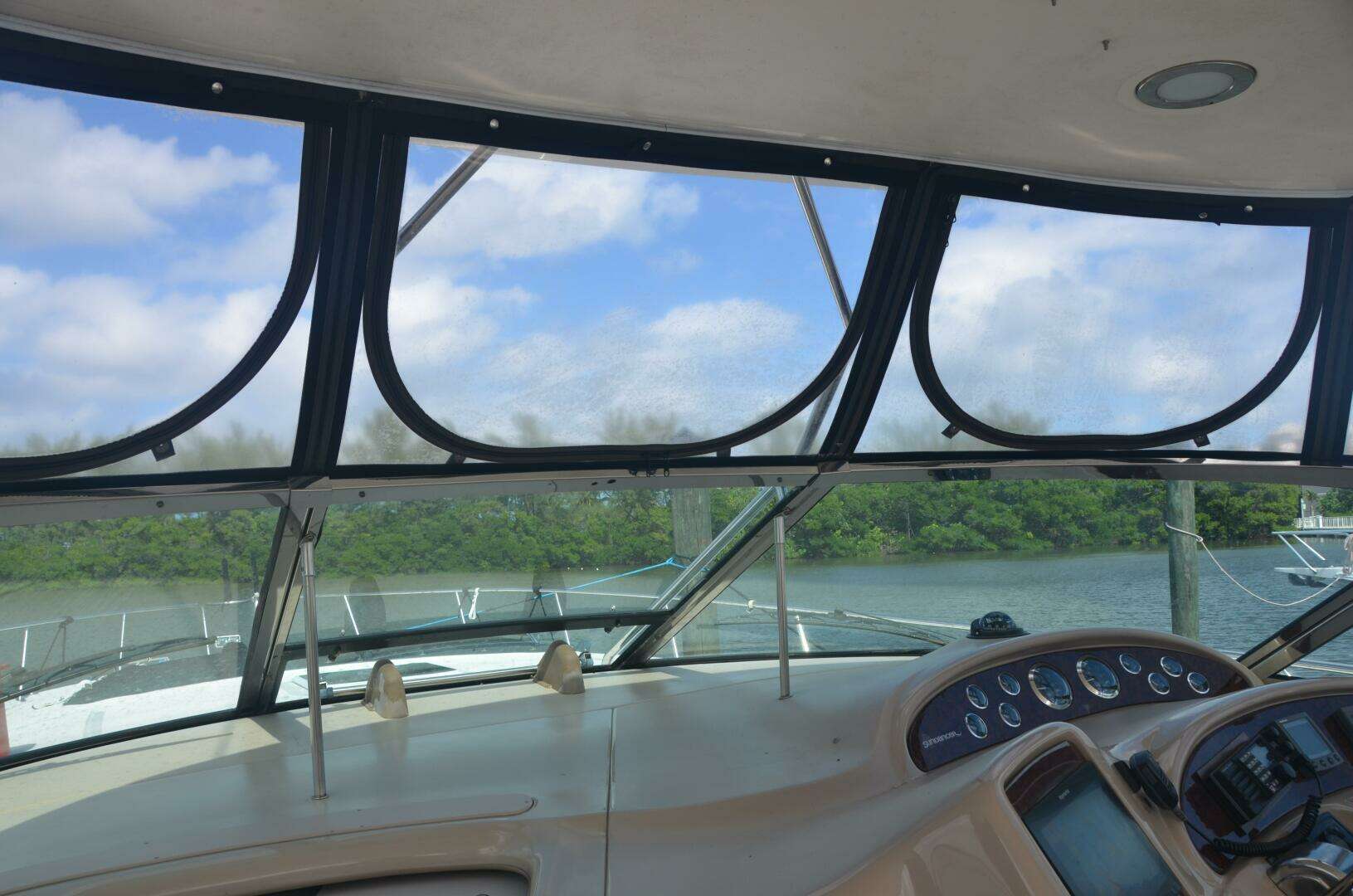 2001 Sea Ray 460 Sundancer - Image 13