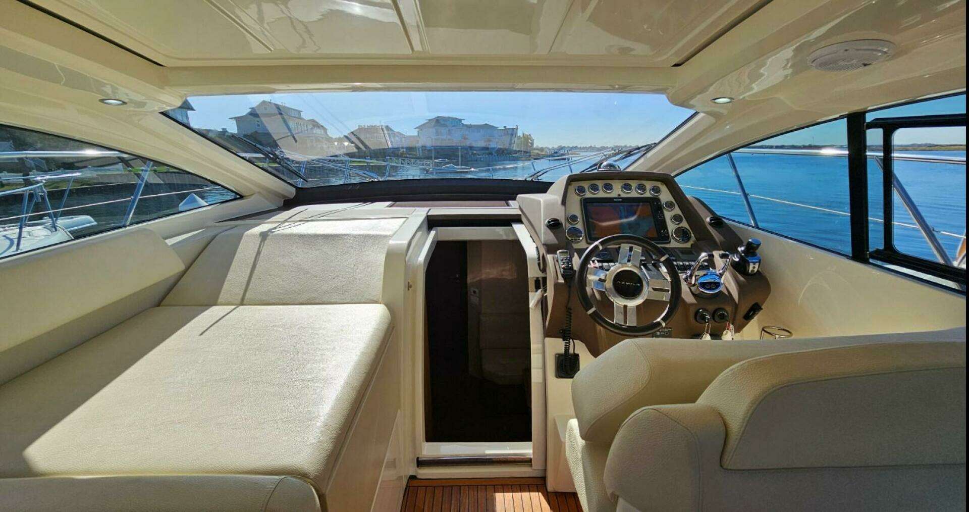 2015 Azimut Atlantis 50 - Image 13