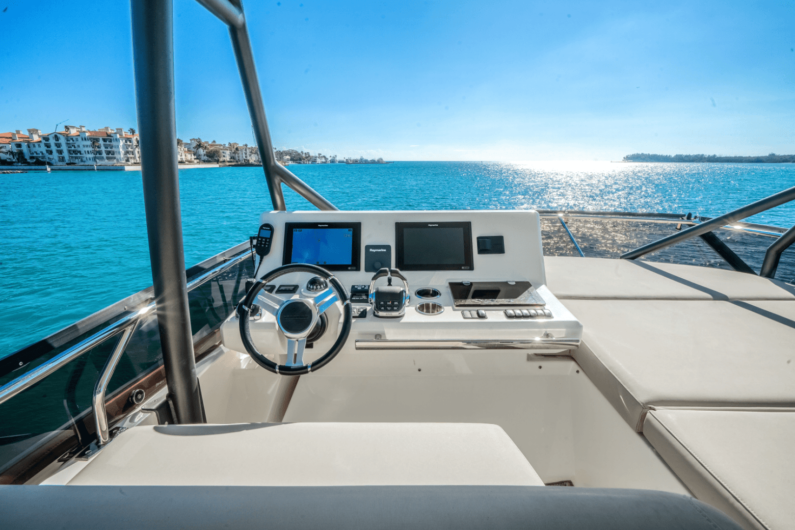 2020 Prestige 520 FLYBRIDGE - Image 21