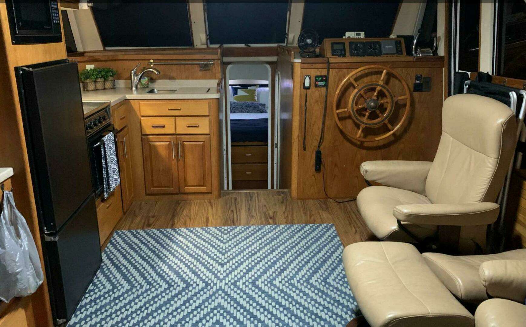 1998 Mainship 350 - Image 10