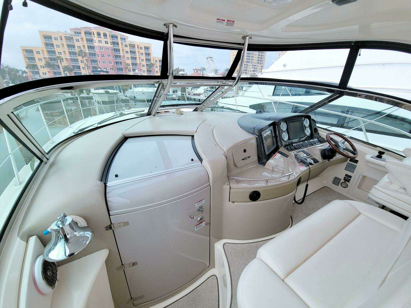 2009 Sea Ray 44 Sundancer - Image 32