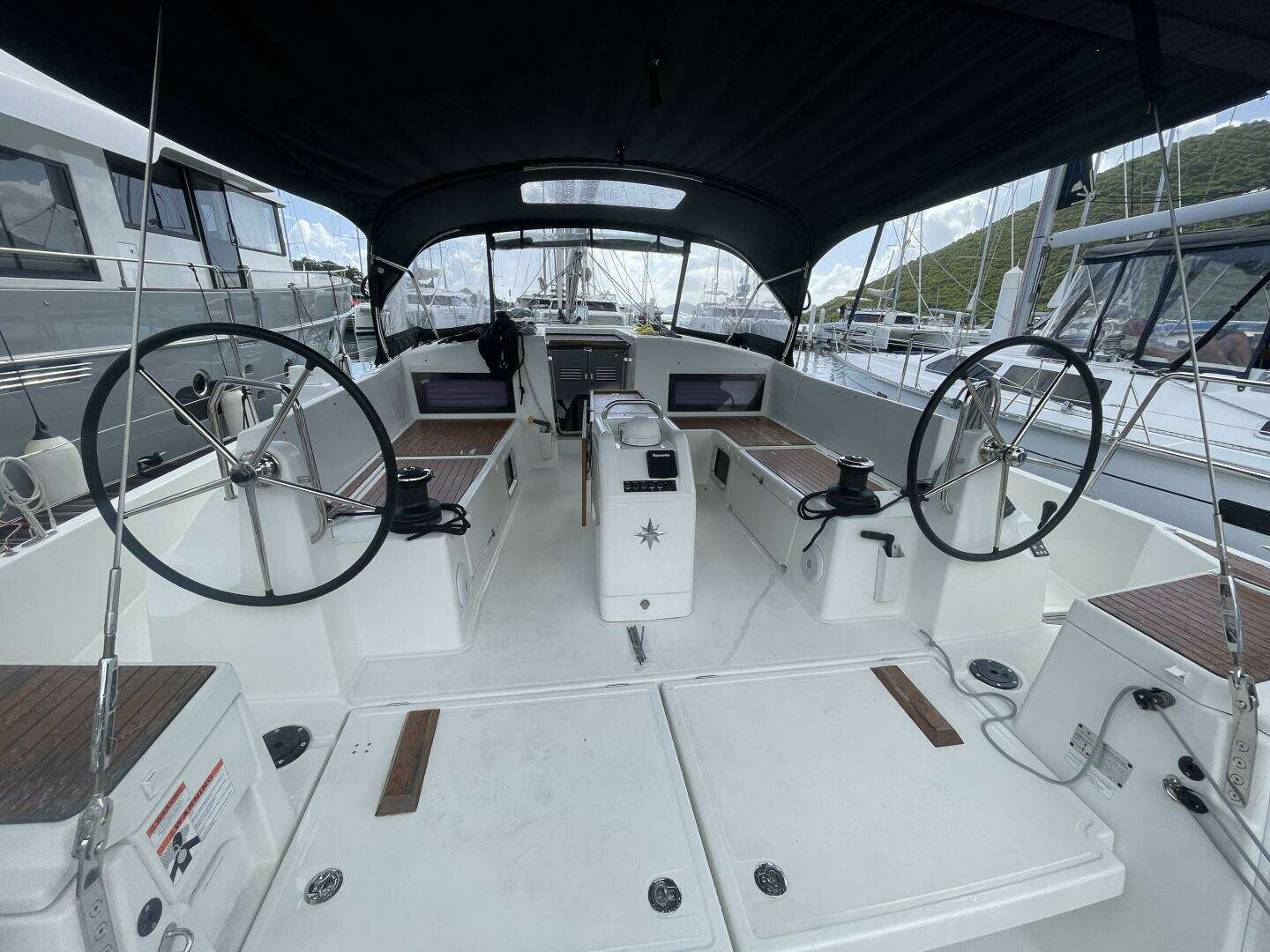 2022 Jeanneau Sun Odyssey 490 - Image 13