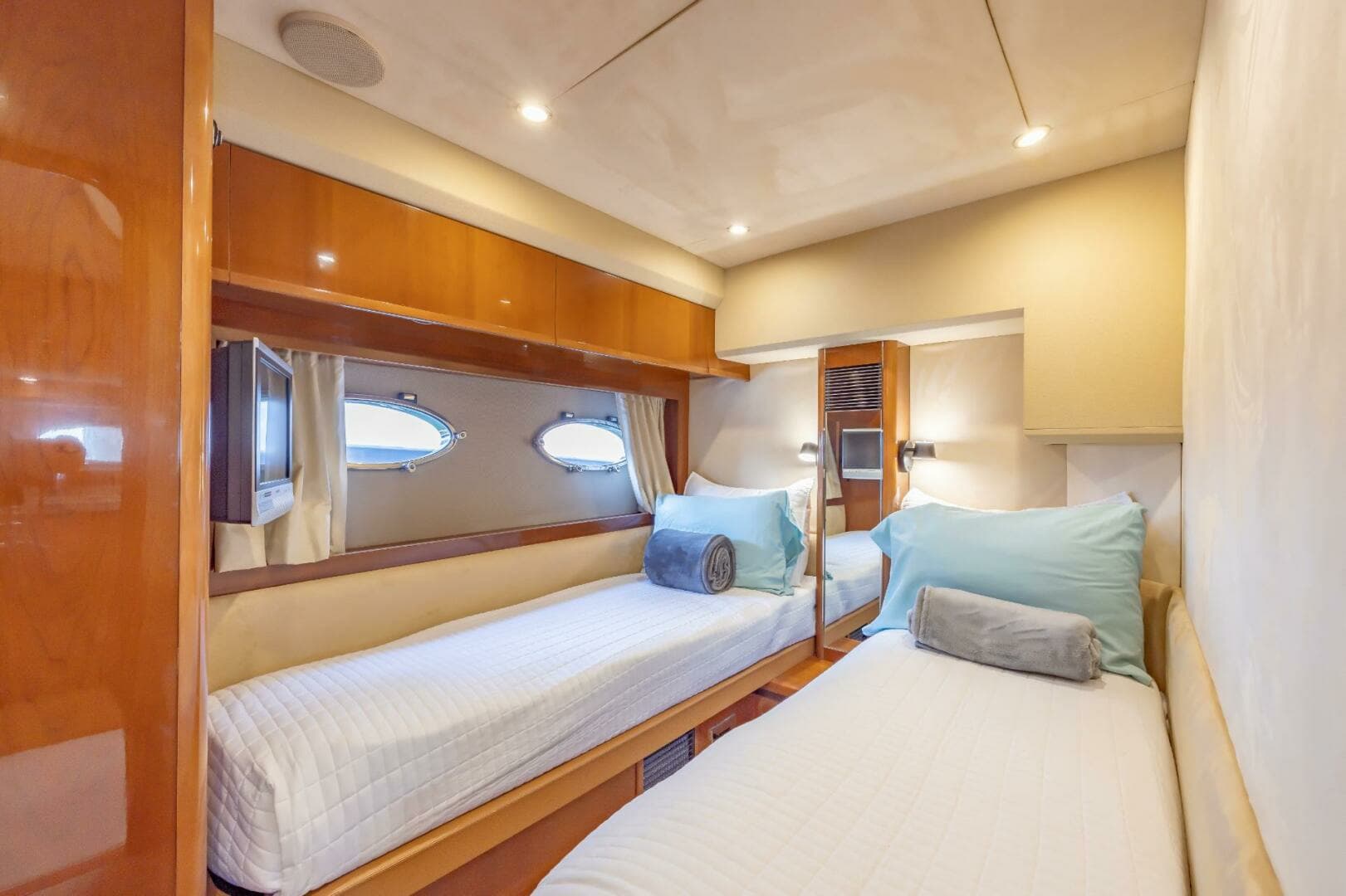 2008 Princess 58 Flybridge - Image 41