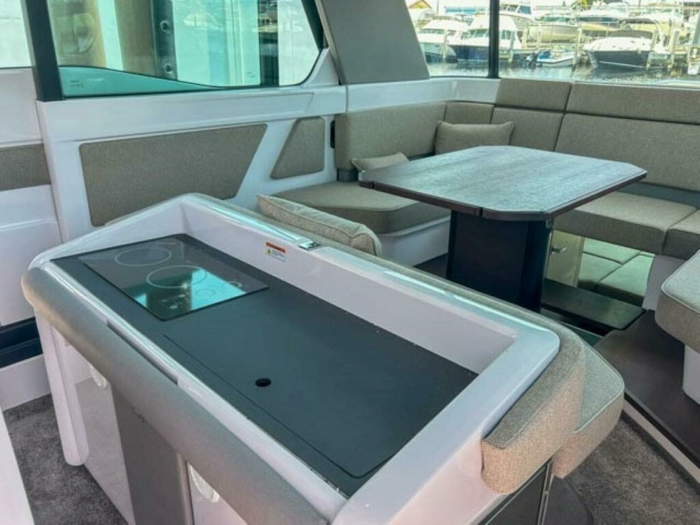 2024 Axopar 45 XC Cross Cabin - Image 22