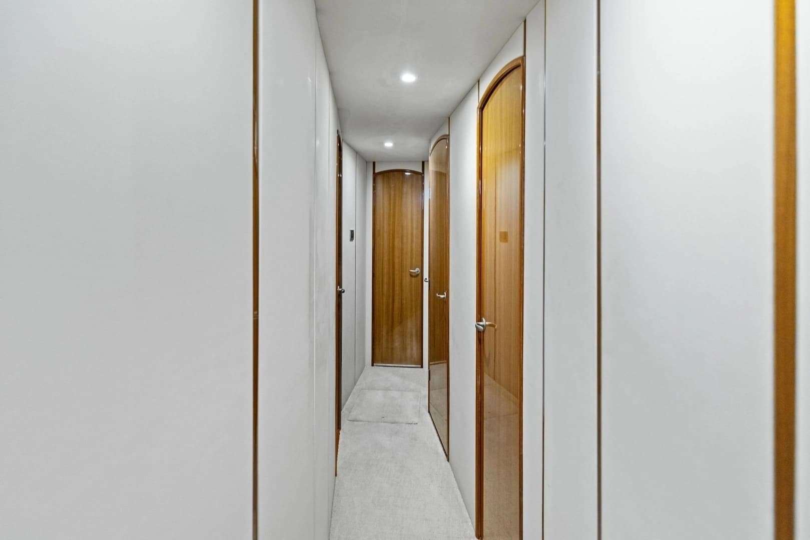 2008 Viking 68 Skybridge - Image 36