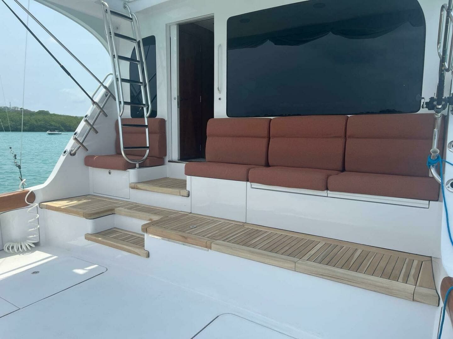 2008 Hatteras 77 Enclosed Bridge - Image 5