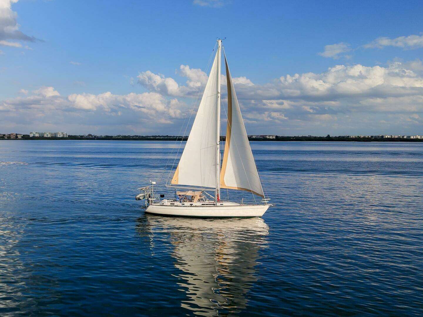 1991 Oyster Lightwave 48 - Image 96
