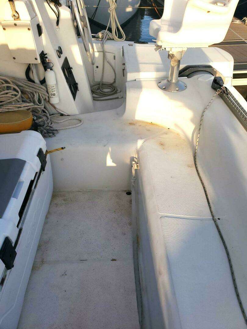1986 Beneteau Blue II - Image 10