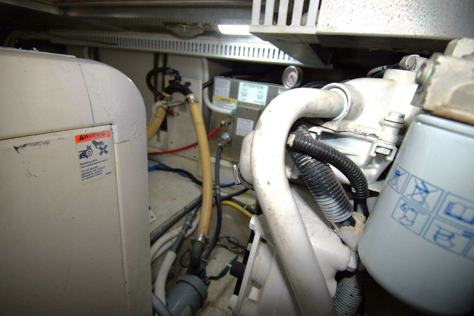 2005 Carver 444 Cockpit Motor Yacht - Image 58