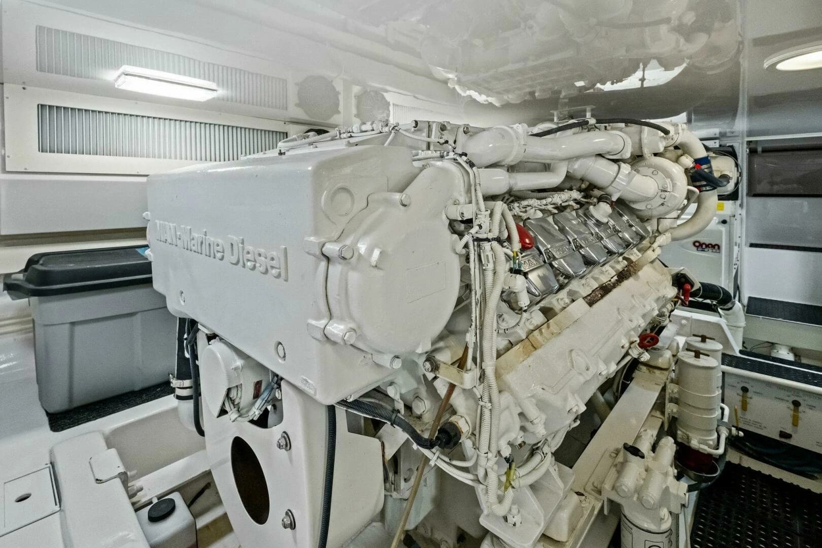 2006 Viking 56 Convertible - Image 59