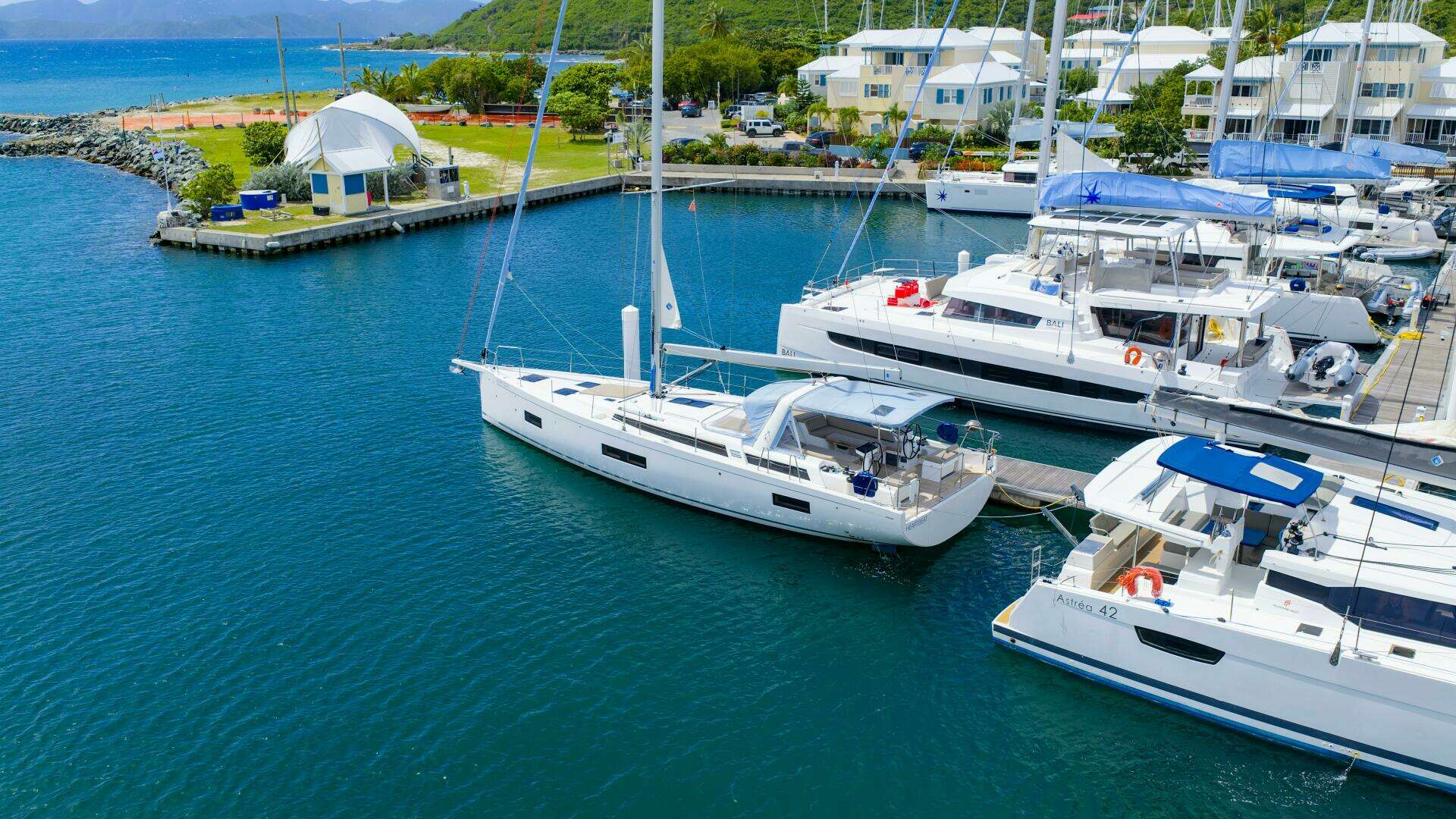 2024 Beneteau Oceanis Yacht 54 - Image 5