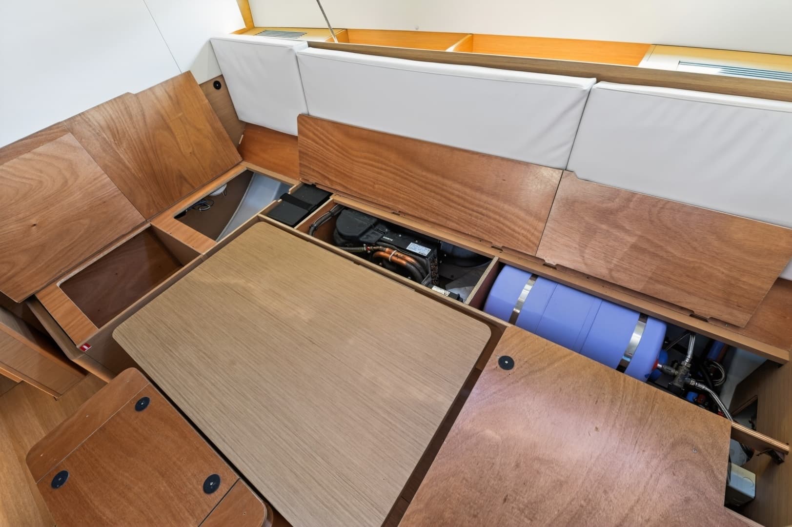 2019 Jeanneau Sun Odyssey 490 - Image 41