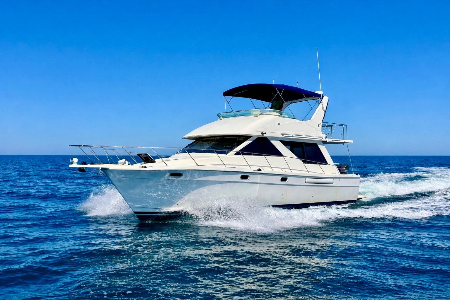 1998 Bayliner 3988 Command Bridge Motoryacht
