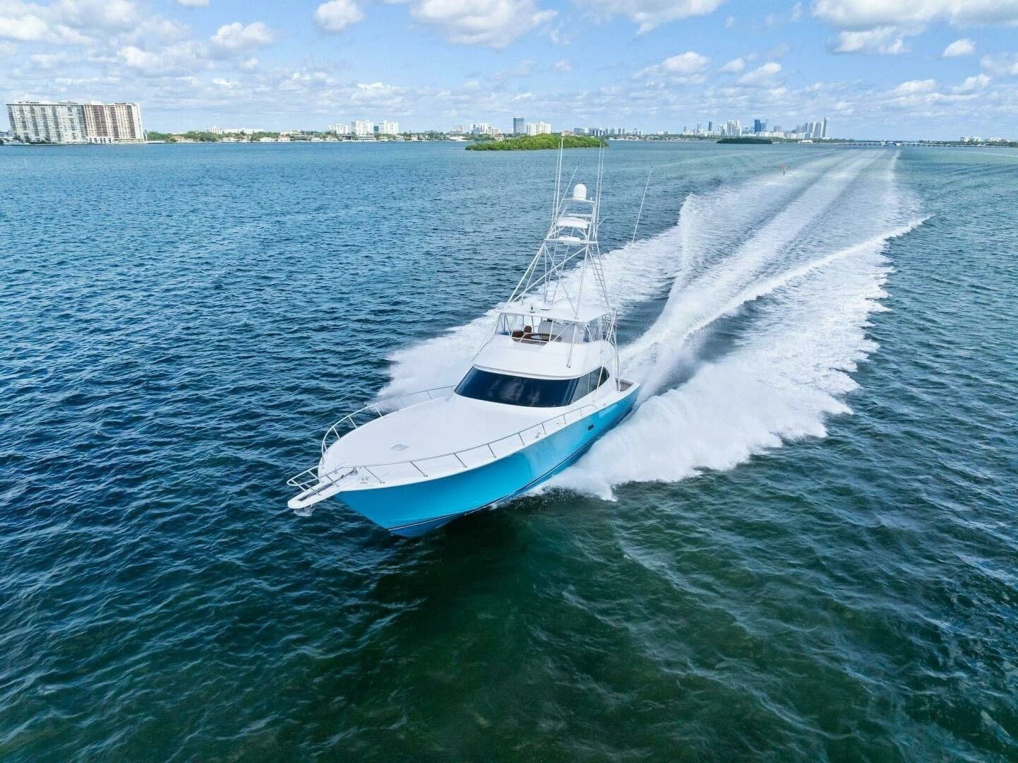 2012 Viking 82 Convertible - Image 115