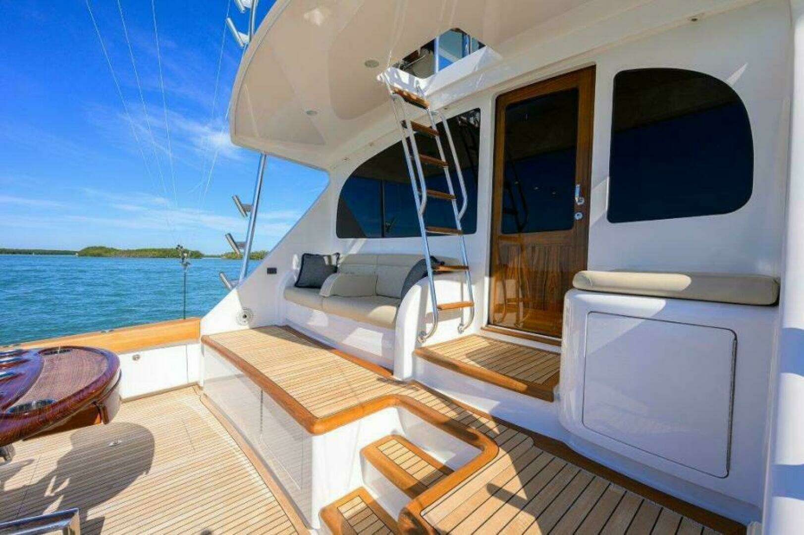 2020 Viking 72 Convertible - Image 31