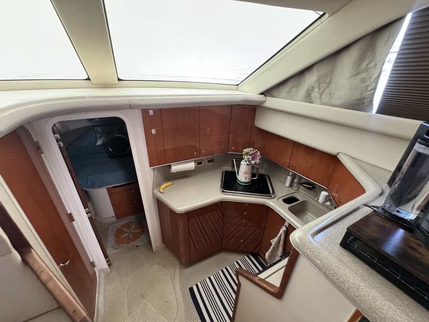 2001 Sea Ray 380 Aft Cabin - Image 43