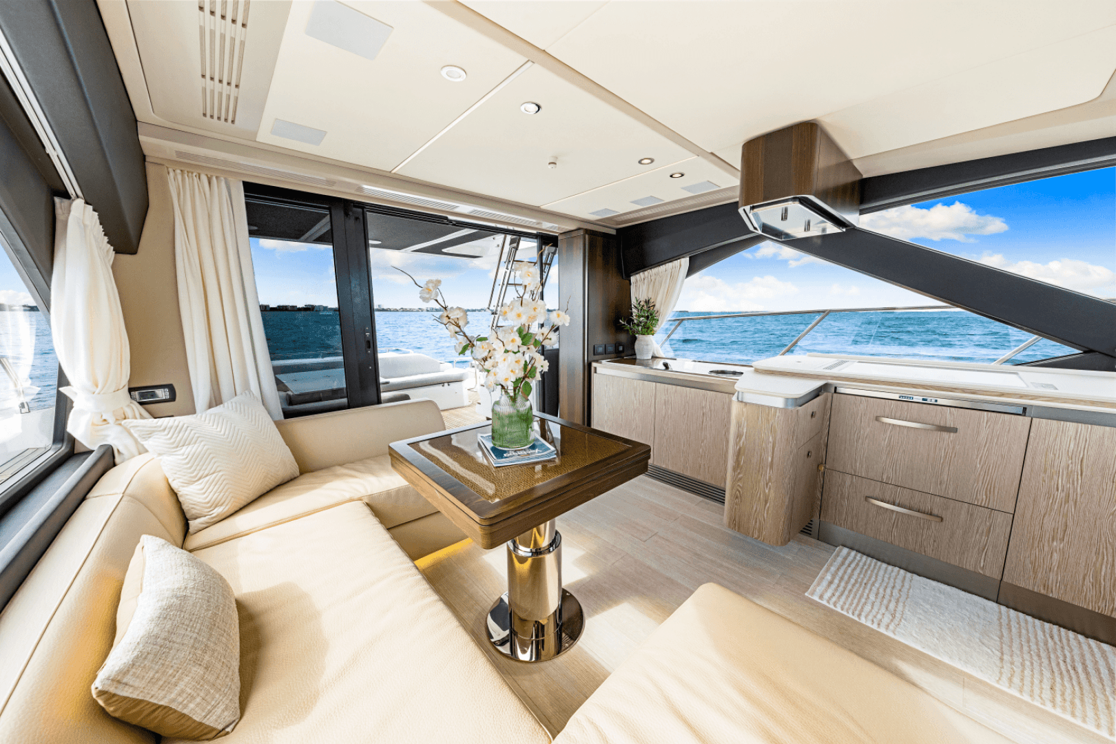 2025 Azimut S6 - Image 72
