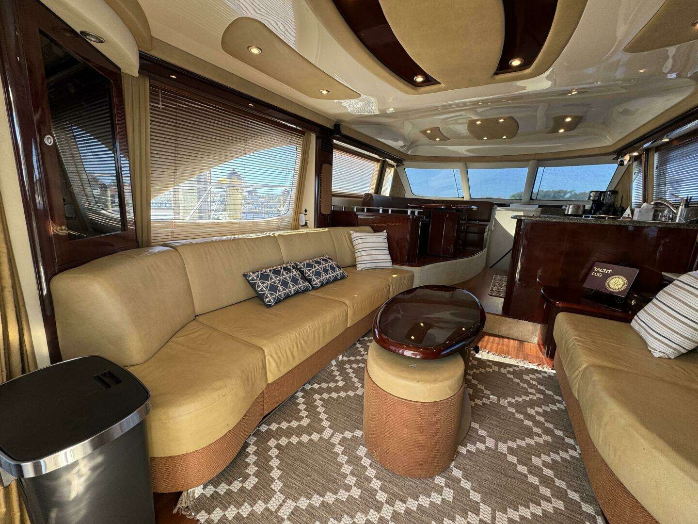 2007 Sea Ray 58 Sedan Bridge - Image 25