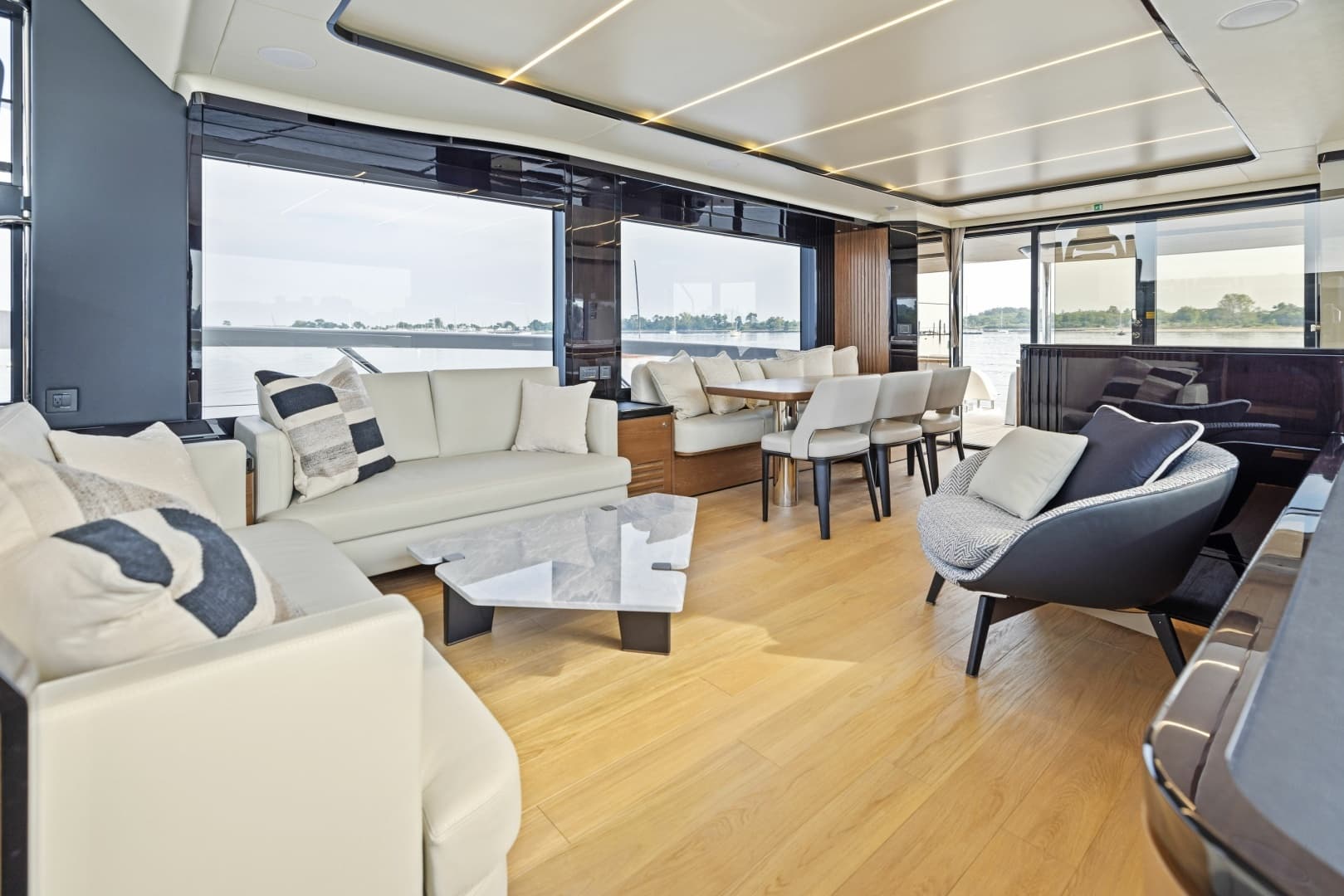 2024 Absolute Navetta 64 - Image 46