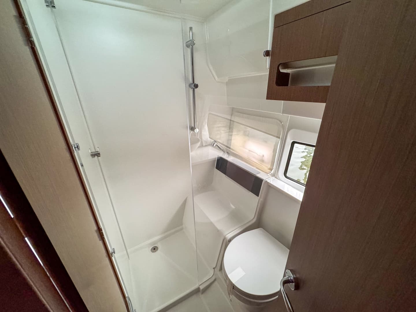 2026 Beneteau Antares 11 - Image 22