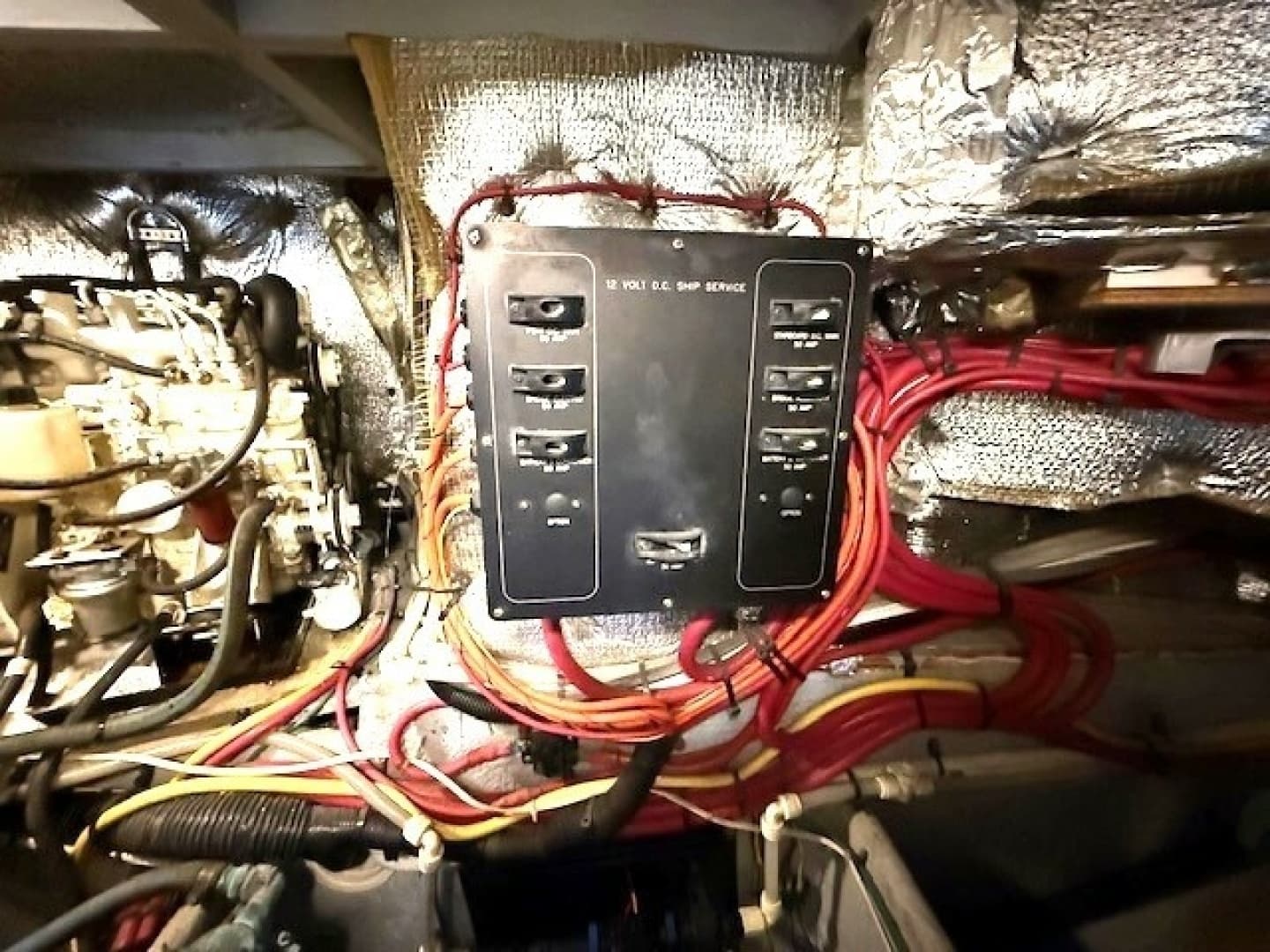 2001 Silverton 42 Convertible - Image 66