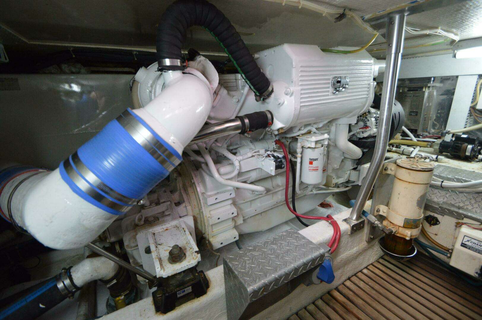 1995 Ocean 48 Cockpit Motor Yacht - Image 61