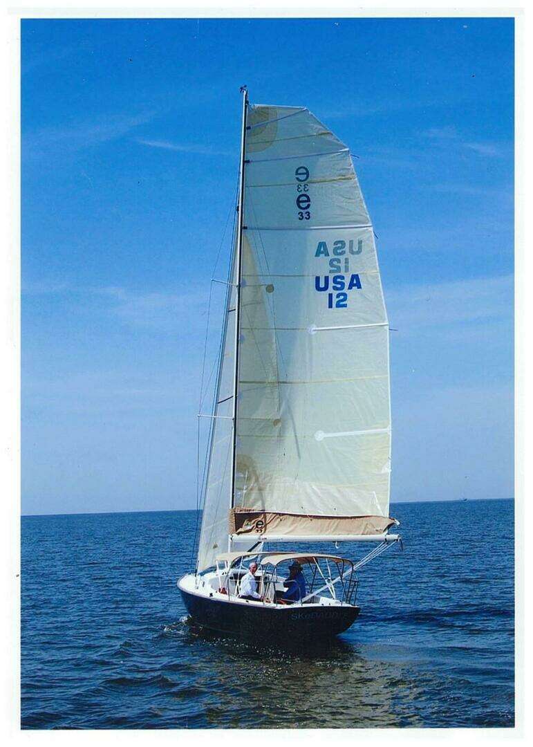 2008 e Sailing Yachts E33 - Image 2