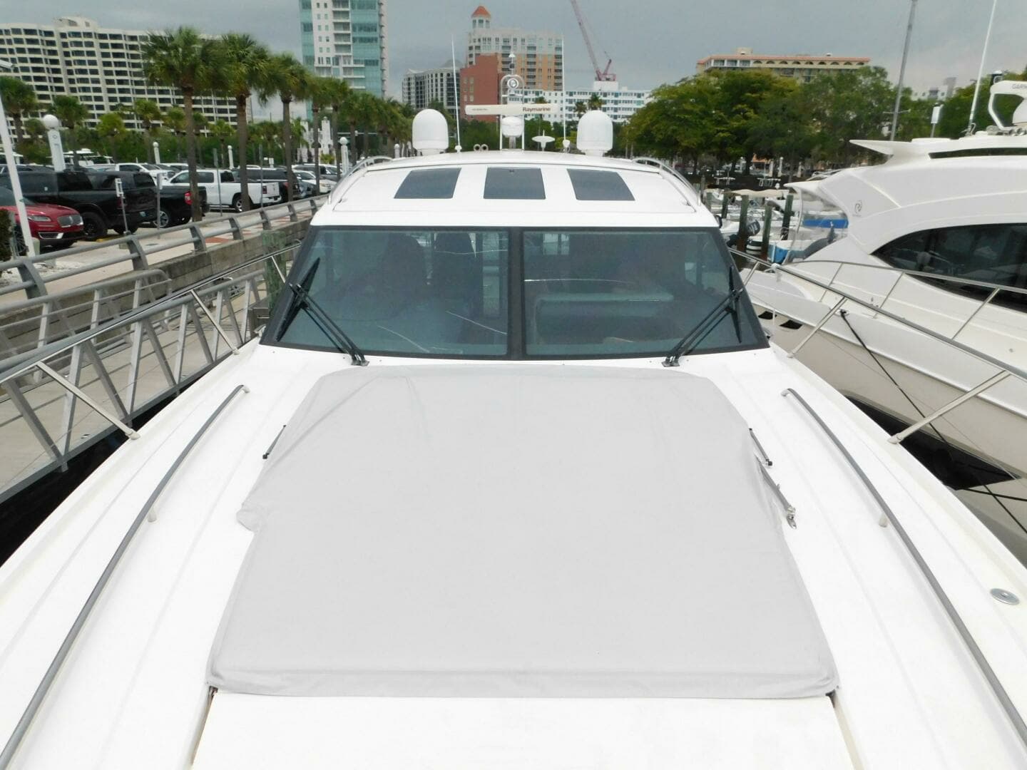2011 Princess V52 - Image 4