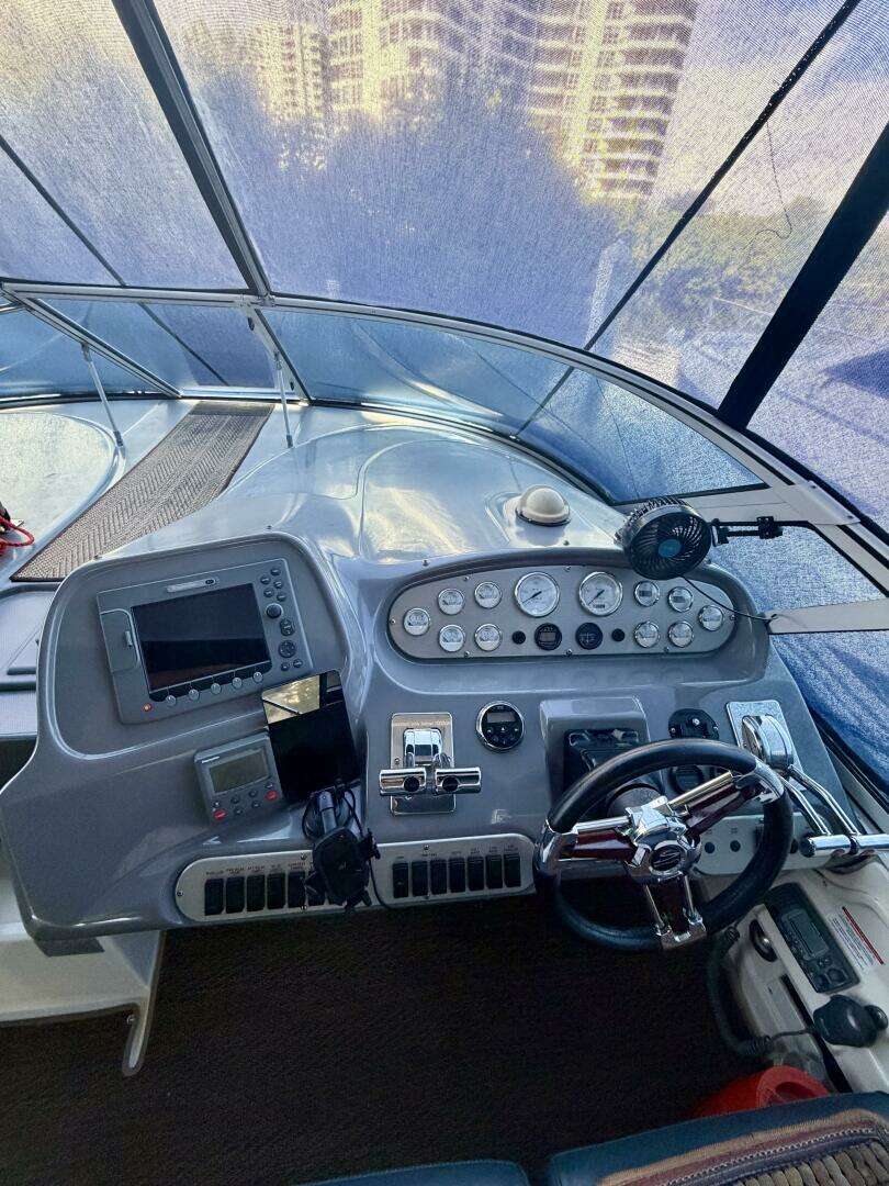 2007 Cruisers Yachts 370 Express - Image 17